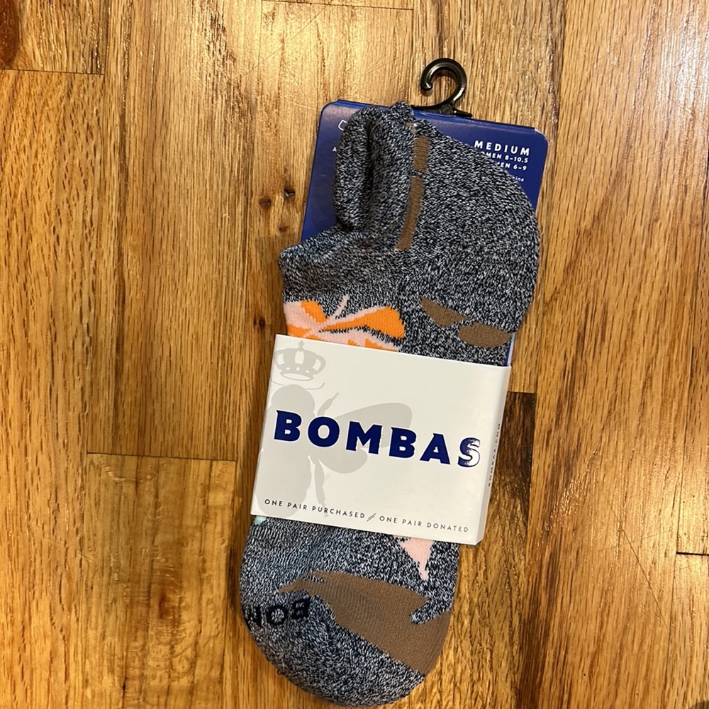 Bombas size medium NWT - image 2